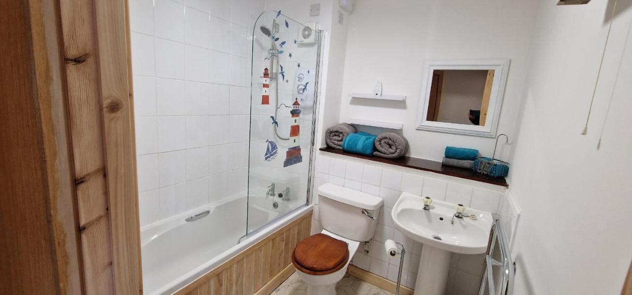 Colin Young Place نايرن المظهر الخارجي الصورة